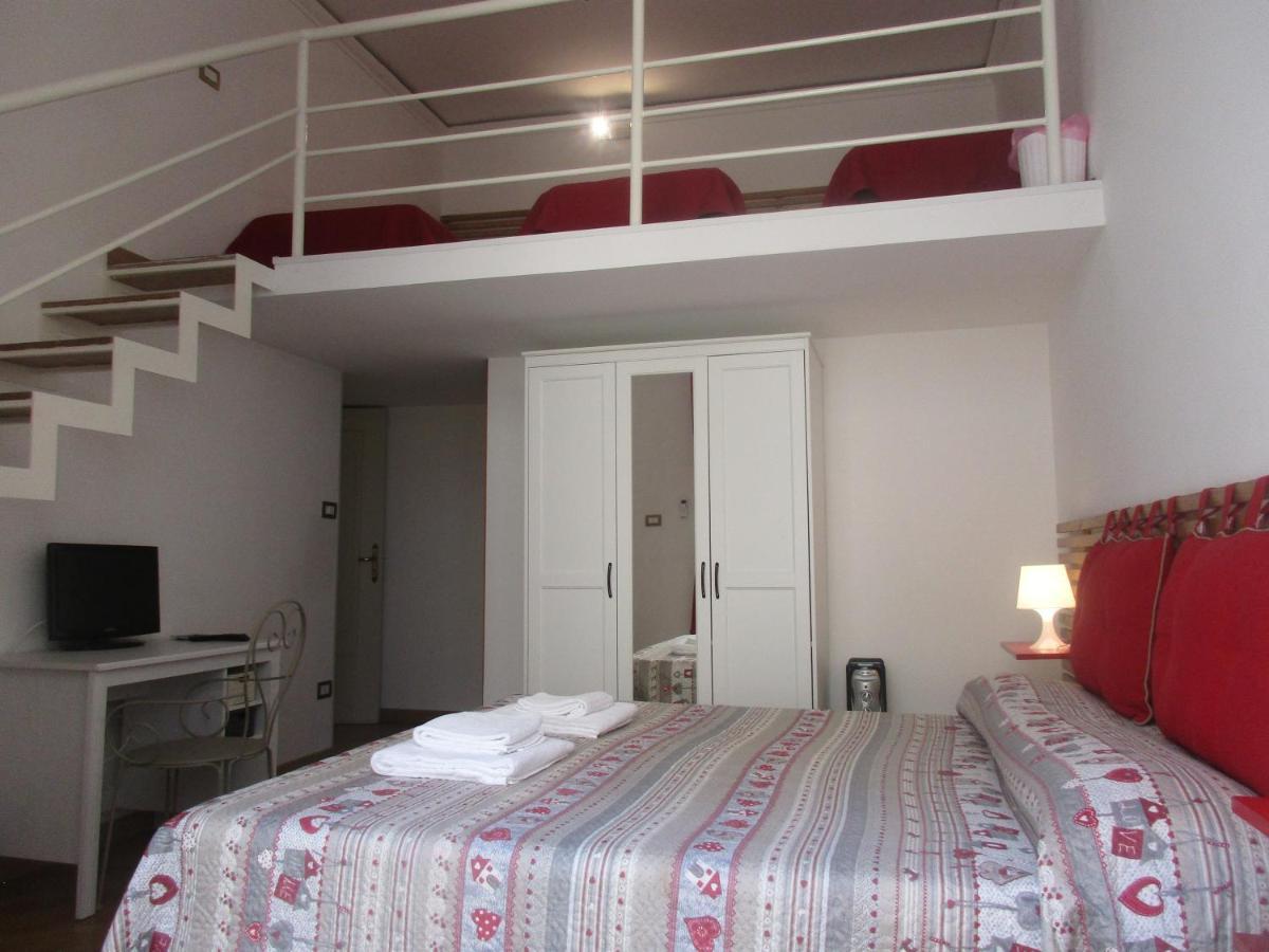 Bed and Breakfast Il Borghetto Neapel Exterior foto